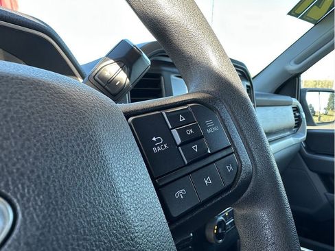 Used 2021 Ford F150 XLT image 13