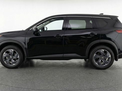 Used 2025 Nissan Rogue SV AWD/4WD image 5