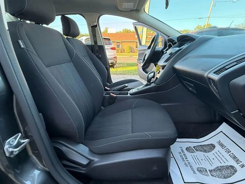 Used 2018 Ford Focus S image 12
