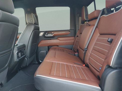 Used 2024 GMC Sierra 3500 Denali Ultimate image 6