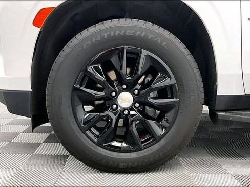 Used 2023 Chevrolet Tahoe LT w/ Luxury Package AWD/4WD image 10
