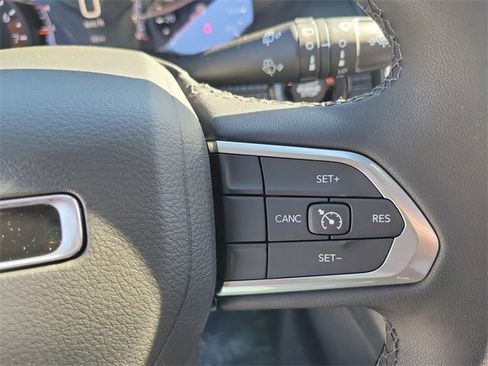 New 2026 Jeep Compass Latitude image 22