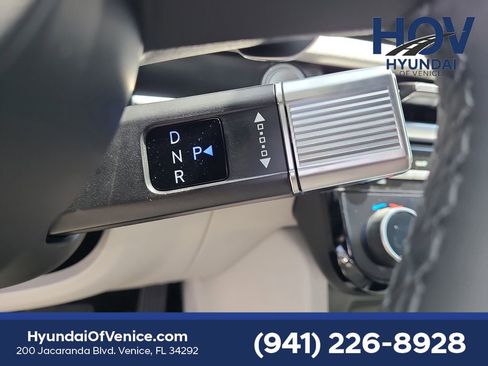 New 2025 Hyundai Tucson Limited image 15