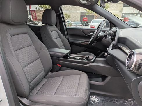 Used 2025 Chevrolet Equinox LT image 21