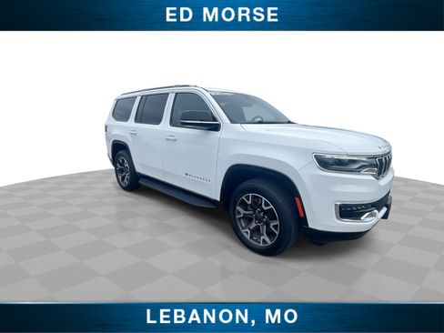 Used 2024 Jeep Wagoneer Series III AWD/4WD image 2