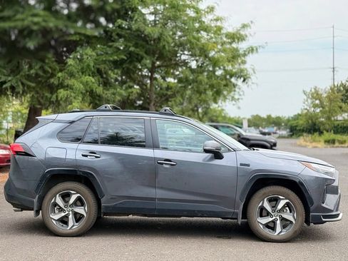 Used 2024 Toyota RAV4 SE w/ Weather & Moonroof Package AWD/4WD image 6