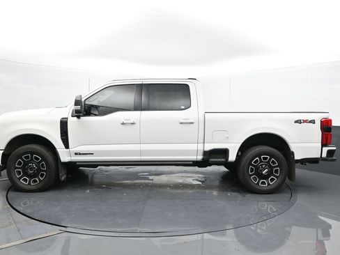Used 2025 Ford F250 Platinum AWD/4WD image 9