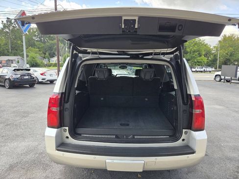 Used 2015 Chevrolet Suburban LT AWD/4WD image 23