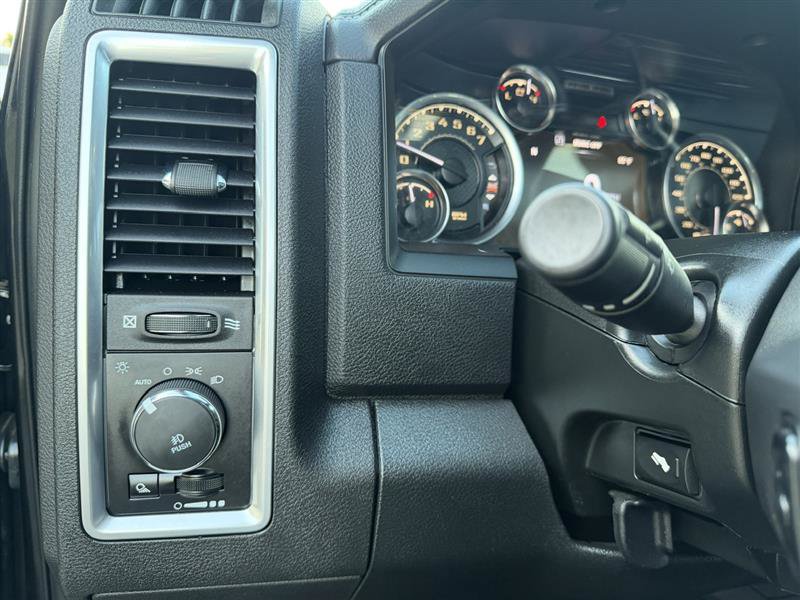 Used 2018 RAM 2500 Power Wagon w/ Leather & Luxury Group AWD/4WD image 32