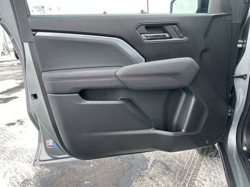 Used 2024 Chevrolet Colorado Z71 w/ Z71 Convenience Package 2 image 19