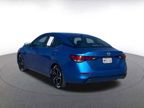 Used 2024 Nissan Sentra SV image 11