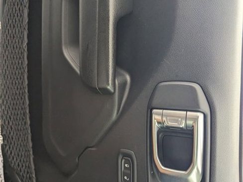 Used 2022 Jeep Wrangler Unlimited Sport image 29