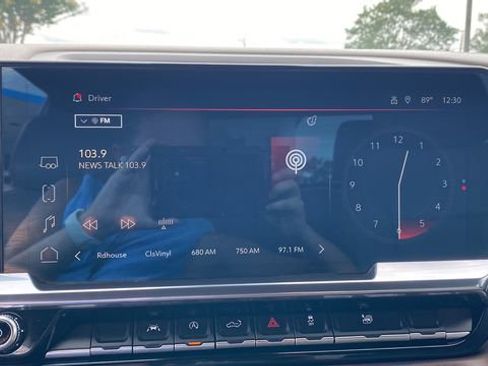 Used 2024 GMC Sierra 1500 SLT image 18