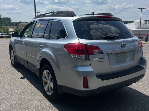 Used 2013 Subaru Outback 2.5i Limited w/ Moonroof Pkg AWD/4WD image 5