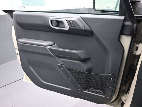 New 2026 Ford Bronco Badlands w/ Sasquatch Package AWD/4WD image 15