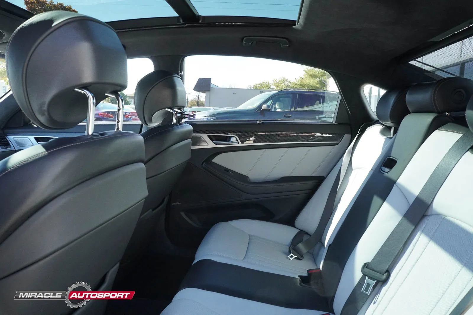 Used 2018 Genesis G80 3.3T Sport RWD image 26