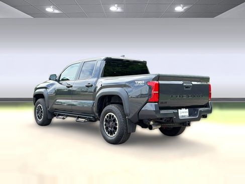 Used 2024 Toyota Tacoma TRD Off-Road image 3