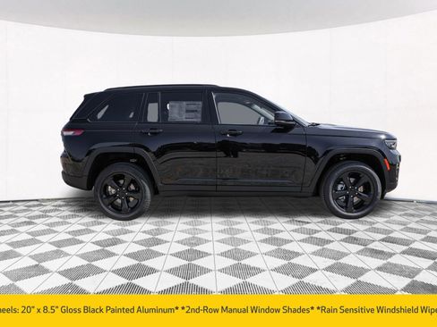 New 2025 Jeep Grand Cherokee Limited w/ Luxury Tech Group II image 12