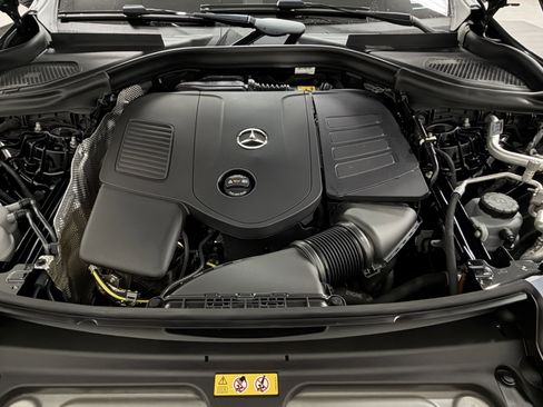 Certified 2025 Mercedes-Benz GLC 350e GLC 350e image 40
