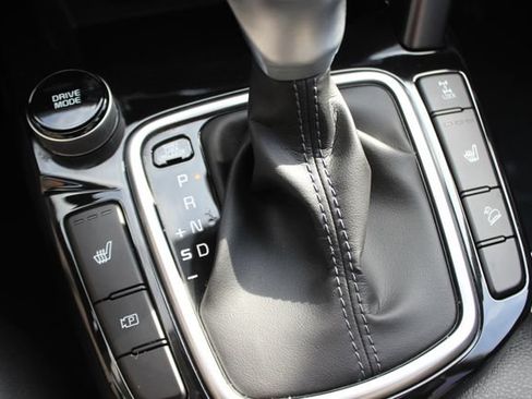 Used 2024 Kia Seltos EX AWD/4WD image 11