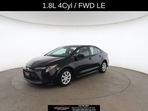 Used 2021 Toyota Corolla LE image 3