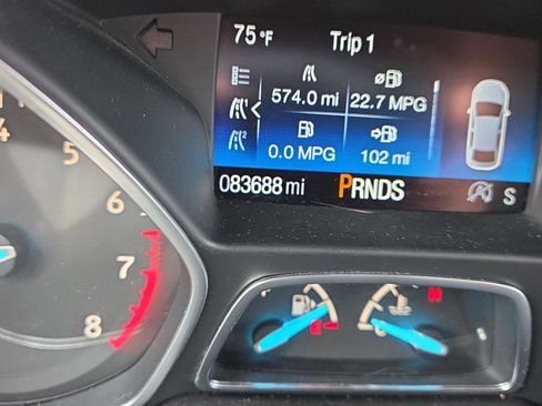 Used 2017 Ford Escape SE w/ Equipment Group 201A FWD image 23