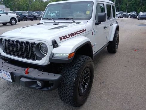 Used 2026 Jeep Wrangler Unlimited Rubicon w/ Safety Group AWD/4WD image 12