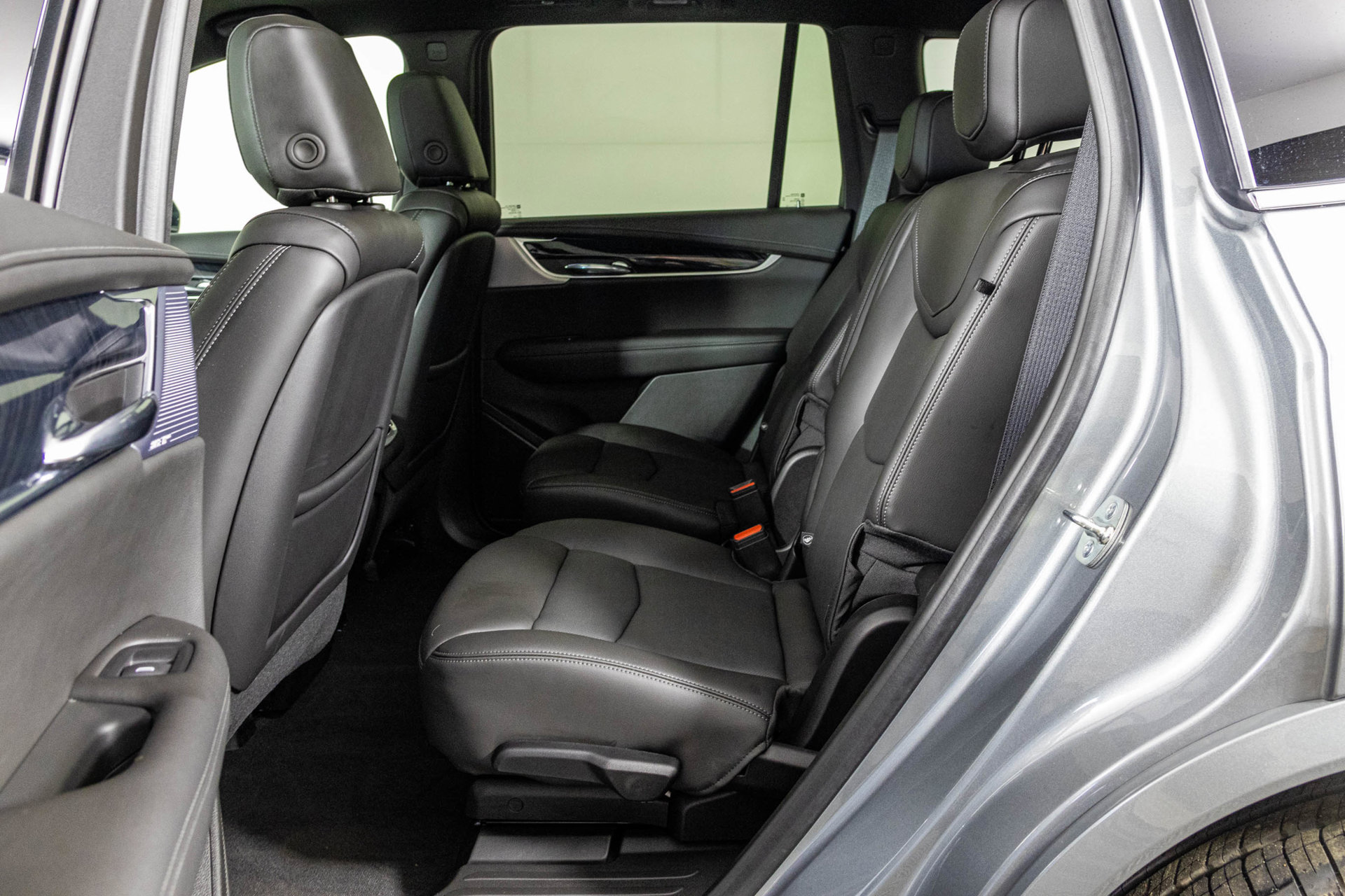 Used 2025 Cadillac XT6 Premium Luxury AWD/4WD image 43