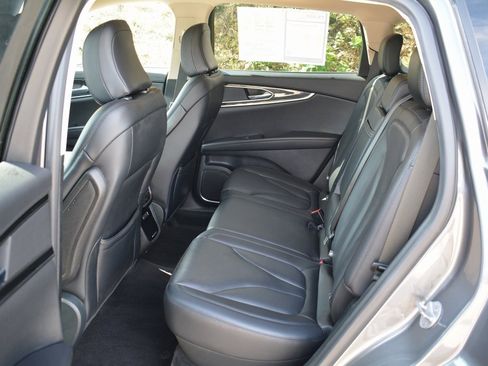 Used 2022 Lincoln Nautilus Reserve w/ Cargo Utility Package image 24