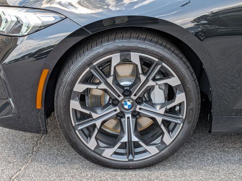New 2026 BMW 330i Sedan w/ M Sport Package RWD image 10