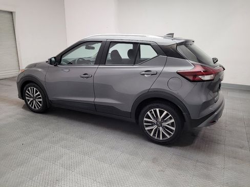 Used 2024 Nissan Kicks SV FWD image 3
