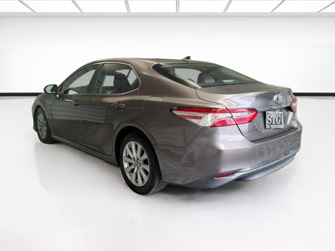 Used 2020 Toyota Camry LE FWD image 6