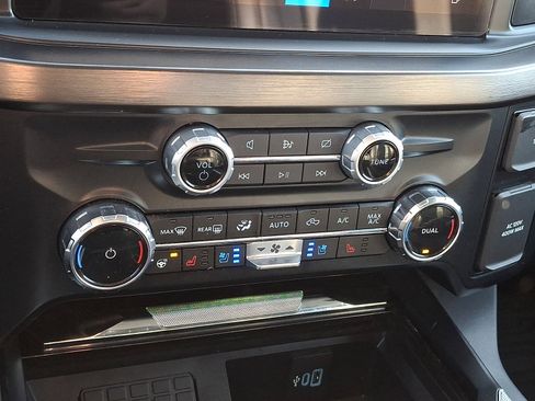 Used 2024 Ford F250 Lariat w/ Lariat Ultimate Package image 22