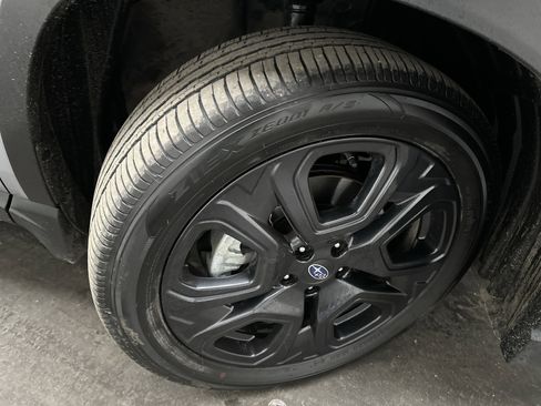 Used 2025 Subaru Ascent Bronze Edition w/ Popular Package #2 image 11