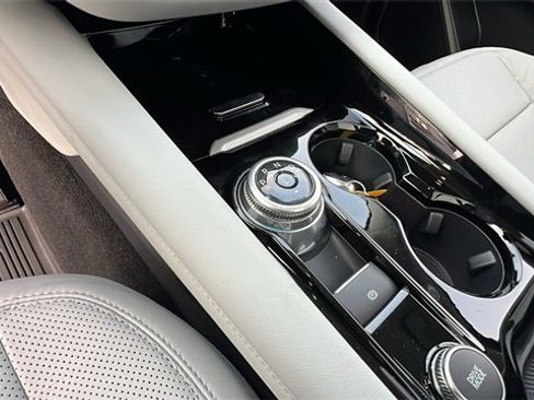 Used 2025 Ford Explorer Platinum w/ Ultimate Package image 28