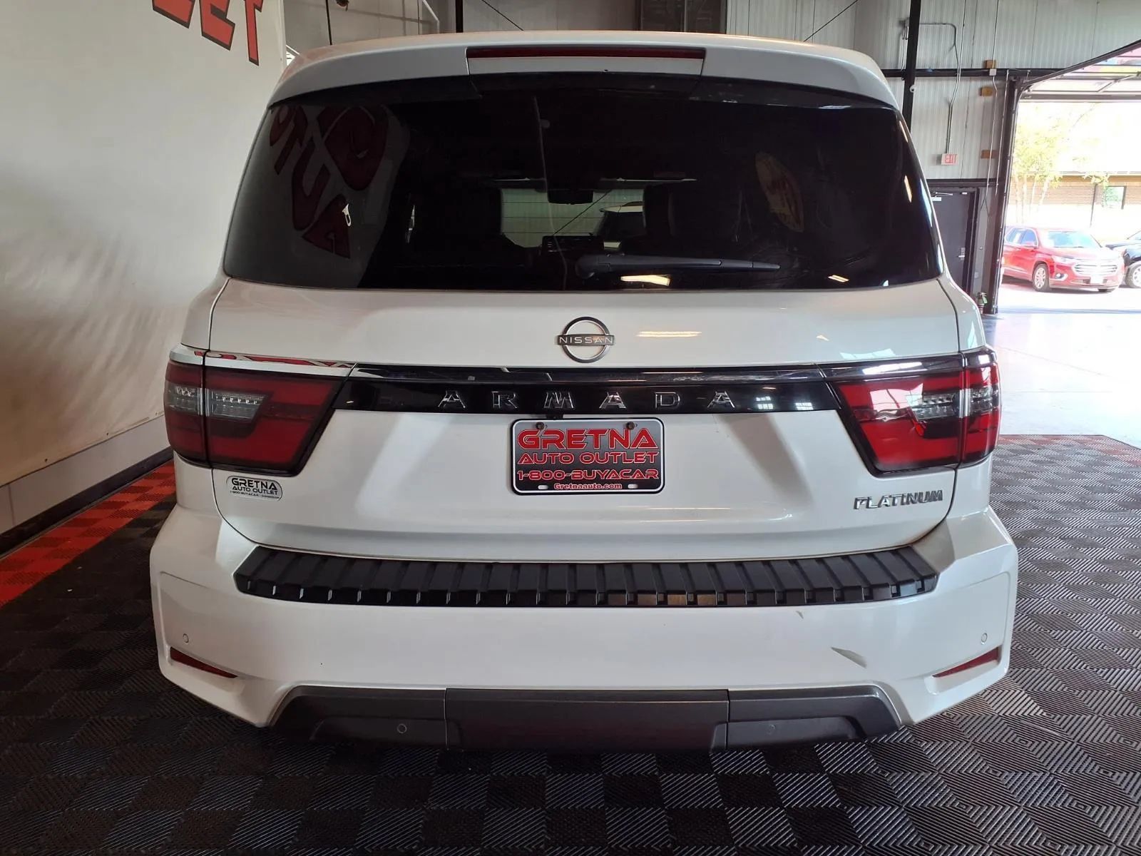 Used 2022 Nissan Armada Platinum w/ Captain's Chairs Package AWD/4WD image 6