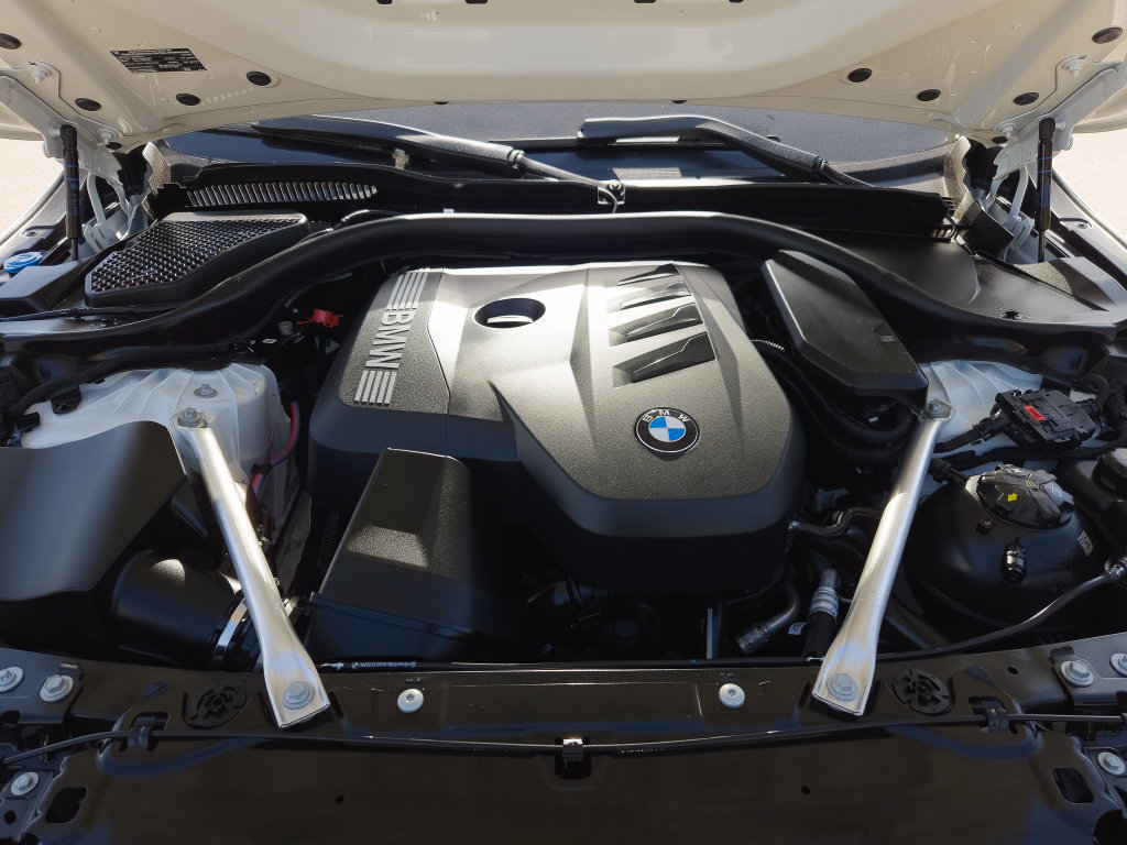 Used 2026 BMW 530i w/ M Sport Package RWD image 26