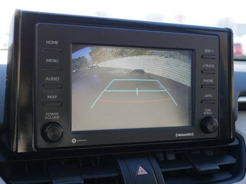 Used 2022 Toyota RAV4 XLE w/ Convenience Package AWD/4WD image 18