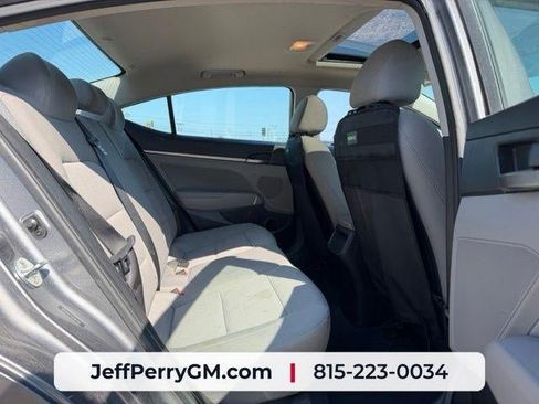 Used 2018 Hyundai Elantra Value Edition w/ Cargo Package FWD image 13