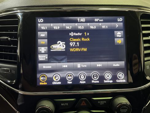Used 2020 Jeep Grand Cherokee Summit AWD/4WD image 19