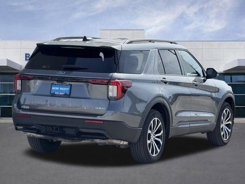 Used 2025 Ford Explorer ST-Line image 36