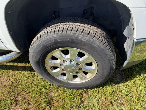 Used 2011 GMC Sierra 2500 SLT w/ SLT Convenience Package image 29