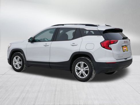 Used 2020 GMC Terrain SLE w/ Driver Convenience Package image 5