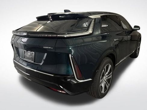 New 2025 Cadillac Lyriq Luxury image 3