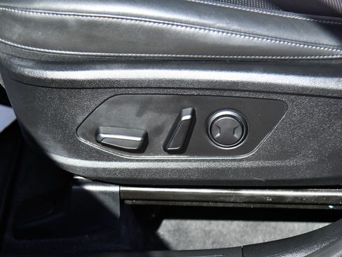 Used 2024 Kia Sorento S FWD image 17