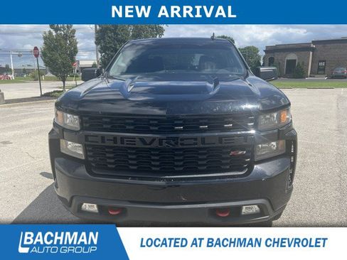 Used 2022 Chevrolet Silverado 1500 Custom Trail Boss AWD/4WD image 3