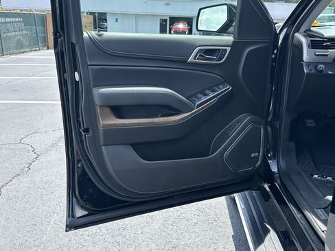 Used 2019 GMC Yukon Denali w/ Denali Ultimate Package RWD image 10