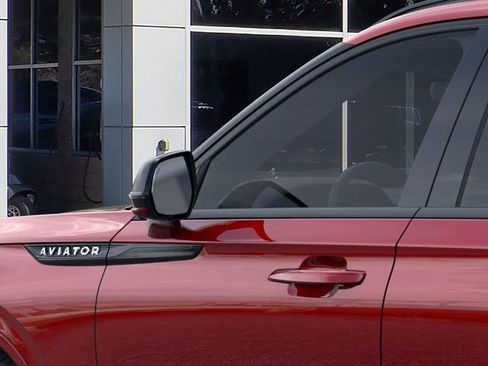 New 2026 Lincoln Aviator 2WD w/ Jet Appearance Package image 40