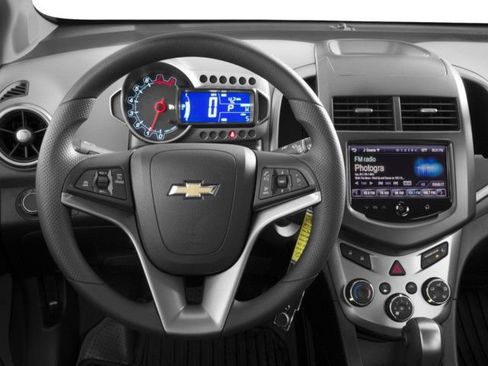 Used 2016 Chevrolet Sonic LT w/ Driver Confidence Package FWD image 4