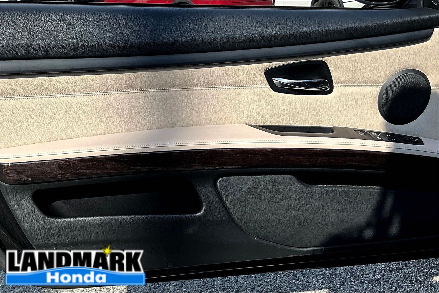 Used 2012 BMW 335i Convertible RWD image 18